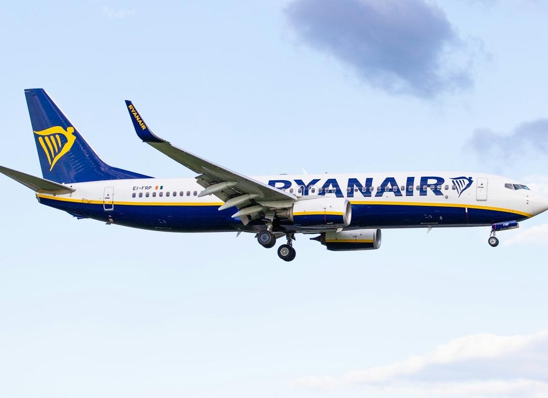Ryanair за 100 евро будет сажать опоздавших пассажиров на следующий рейс
